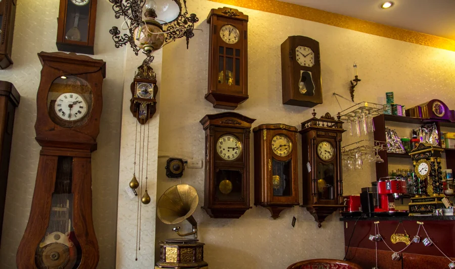 Các loại đồng hồ cổ treo tường bổ biến nhất hiện nay - Đồng Hồ Odo ...